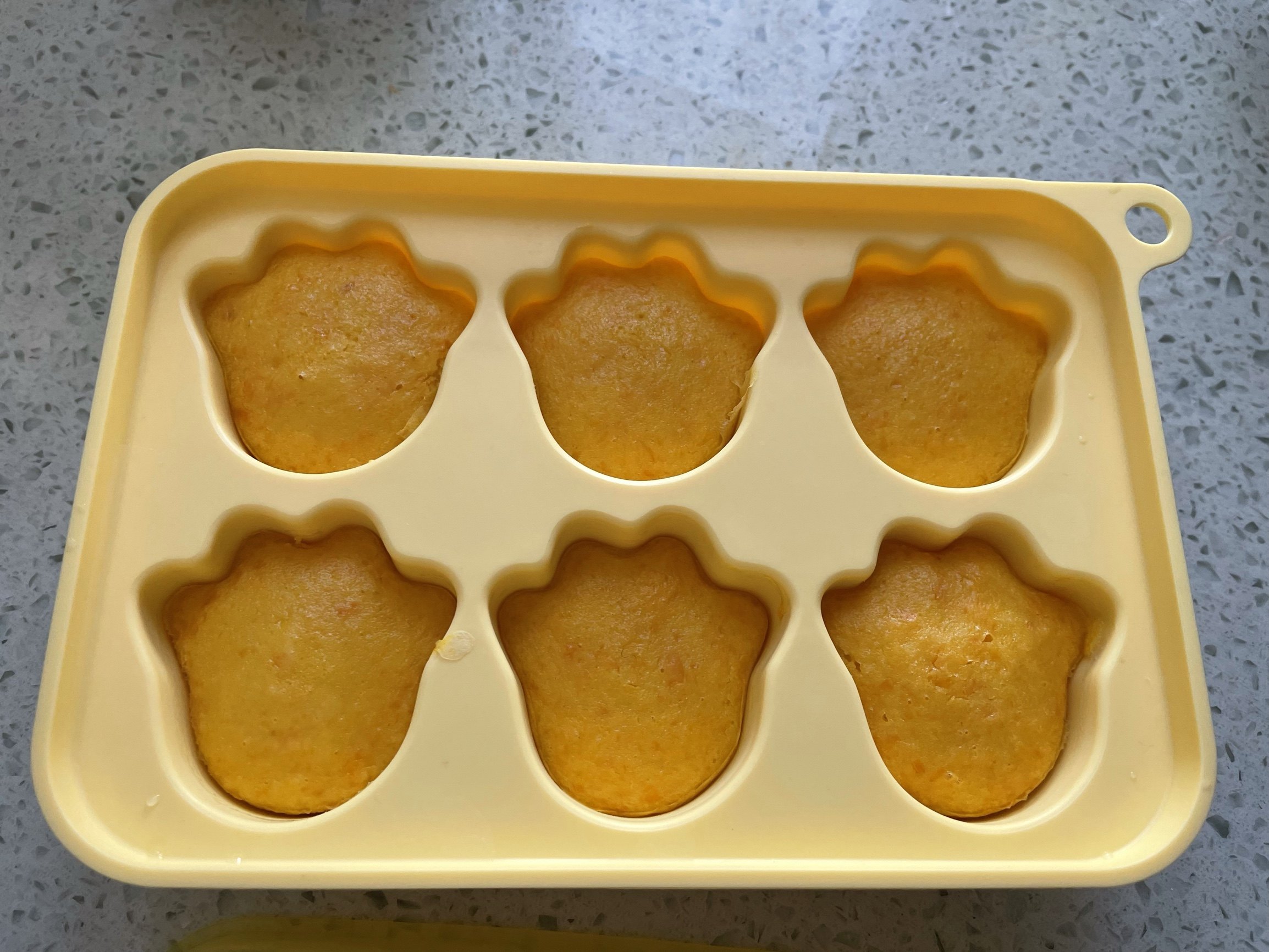 爱咔威蒸糕模具儿童餐具感受怎样?使用评测口碑如何?