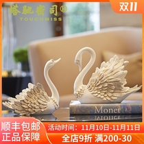 TOUCH MISS swan ornaments wedding gifts housewarming gifts practical creative living room home decorations