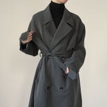 How can COLN not be an ordinary passerby? A double-breasted coat automatically lifts your sense