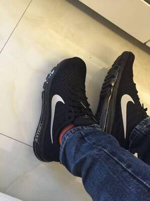 是正品,质量特别好,穿着很舒服,版型正,物超所值了 是正品,质量特别好,穿着很舒服,版型正,物超所值了