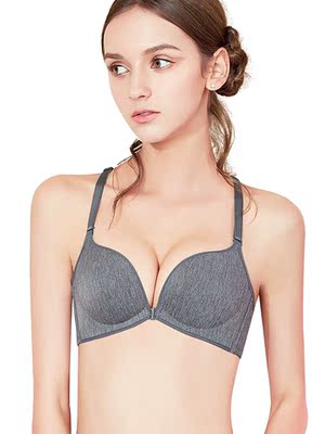 宝贝非常满意，第一次在网上买内衣，各种忐忑，但这款真的特别舒服，而且显形，推荐一下，可以放心购买