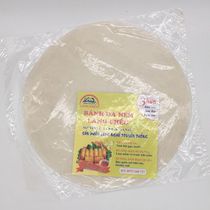 Vietnamese specialty flavor raw fried round spring roll rice peel 22cm diameter for sale various gourmet snack sauce