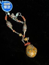 Nepal Indian Tibetan Men and Women Nepal Nepal New Exotic Fantastic Nationality Wind Old Honey Wax Patch