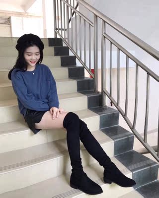 过膝靴每个女孩子都要必备的，冬天搭配个光腿神器就好了。很显瘦，质量也很好，不错的~鞋子非常非常的满意奥，出乎意料的好，尤其是质量，我的天，非常的细腻，麂皮材质的看着很俏皮，而且真的不掉筒，而且长度也够长，保暖性很好，非常的满意