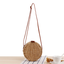 Store manager recommends new round shoulder bag woven bag beach bag Mori straw bag small round cake crossbody womens bag