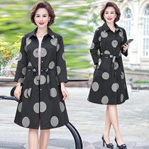 Mother coat spring and autumn short 2020 new middle-aged Lady Autumn foreign style jacket loose size thin coat