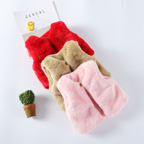 Female baby small vest Spring and Autumn Winter cotton coat warm baby coral velvet shoulder Princess thick vest art