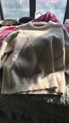 价格便宜,主要一句话,还是适合瘦一点的女孩子穿,不然就会勒着肉很难看,虽然比较宽,但是腋下还是包裹不住呢,就是一句话,便宜 价格便宜,主要一句话,还是适合瘦一点的女孩子穿,不然就会勒着肉很难看,虽然比较宽,但是腋下还是包裹不住呢,就是一句话,便宜