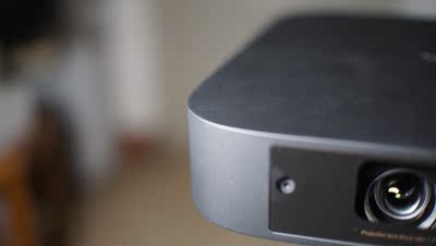 真实使用感受到底光峰小明M2激光投影仪s2怎么样，有人说不好是真的吗