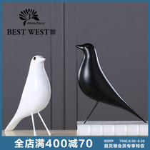 BEST WEST black and white bird creative animal ornaments Modern simple living room soft decoration model room soft decoration