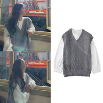 Knitted vest two-piece female Korean version of loose Joker shoulder vest Spring and Autumn wear thin foreign style shirt set