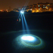 CREEQ5 LED focusing three - stage outdoor high - light charging flashlight