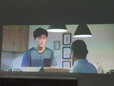 一个月体验:极米无屏电视Play和Play特别版都有什么细节上的区别，哪个好