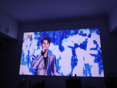 【揭秘】亲身体验坚果C7微型投影仪怎么样，【求助】是否真的好用