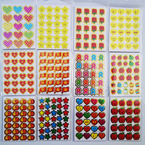 Christmas gifts 1 - 2 - 3 yuan childrens birthday kindergarten reward teacher praised small gifts wholesale under 1 yuan