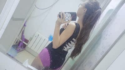 挺喜欢的,怕暴露,穿个内裤,别嫌弃哈哈。仙女们别像照片那样系反了带子...第一次穿弄反了... 挺喜欢的,怕暴露,穿个内裤,别嫌弃哈哈。仙女们别像照片那样系反了带子...第一次穿弄反了...