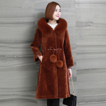 Special clearance sheep shearing coat Womens medium and long wool fur coat Fox hair hooded composite fur one