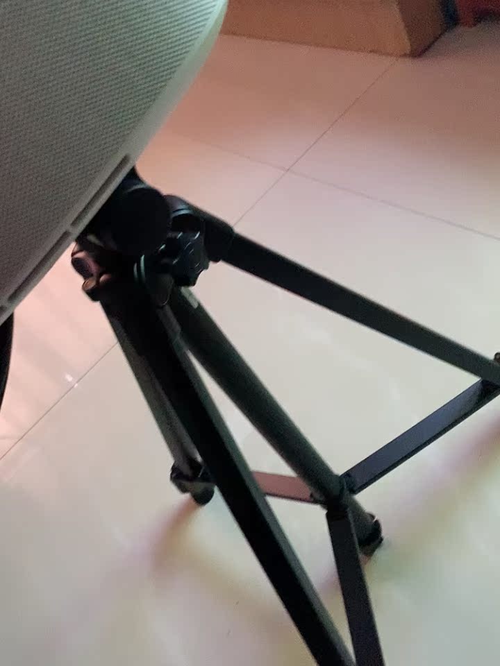 质量曝光坚果J9投影仪怎么样，用后三个月感受