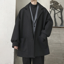 The long coat is the autumn tide loose and the handsome leisure coat and the short-color jacket on Windy Street