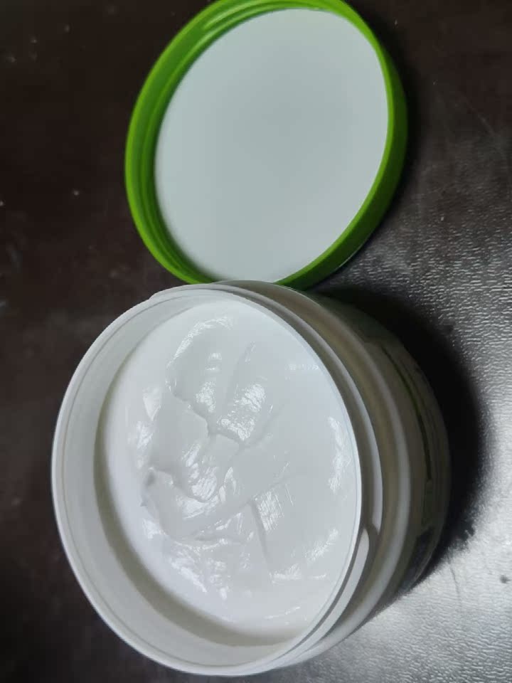 真心分享丝塔芙大白罐乳液/面霜优缺点如何?真实经历爆料诉说