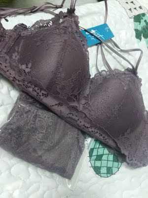 宝贝收到了,内衣挺好看的,买了两套,很喜欢,之后内衣就在这家买了,款式好看,质量也不错,性价比很高 宝贝收到了,内衣挺好看的,买了两套,很喜欢,之后内衣就在这家买了,款式好看,质量也不错,性价比很高