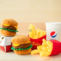 Dog fries sounding paper toy pet McDonalds imported burger plush puppies sniff the artifact