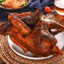 Gansu specialty cuisine spiced spicy fried chicken Pingliang Jingning roast chicken stewed chicken Whole chicken smoked chicken braised ready-to-eat cooked food