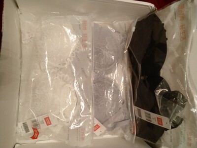 宝贝收到了，一如既往的好，卖家还送了杯子