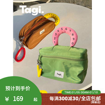 Tagi Hadcallme storage bag hotdog bagnylon waterproof large capacity small crowd makeup bag portable