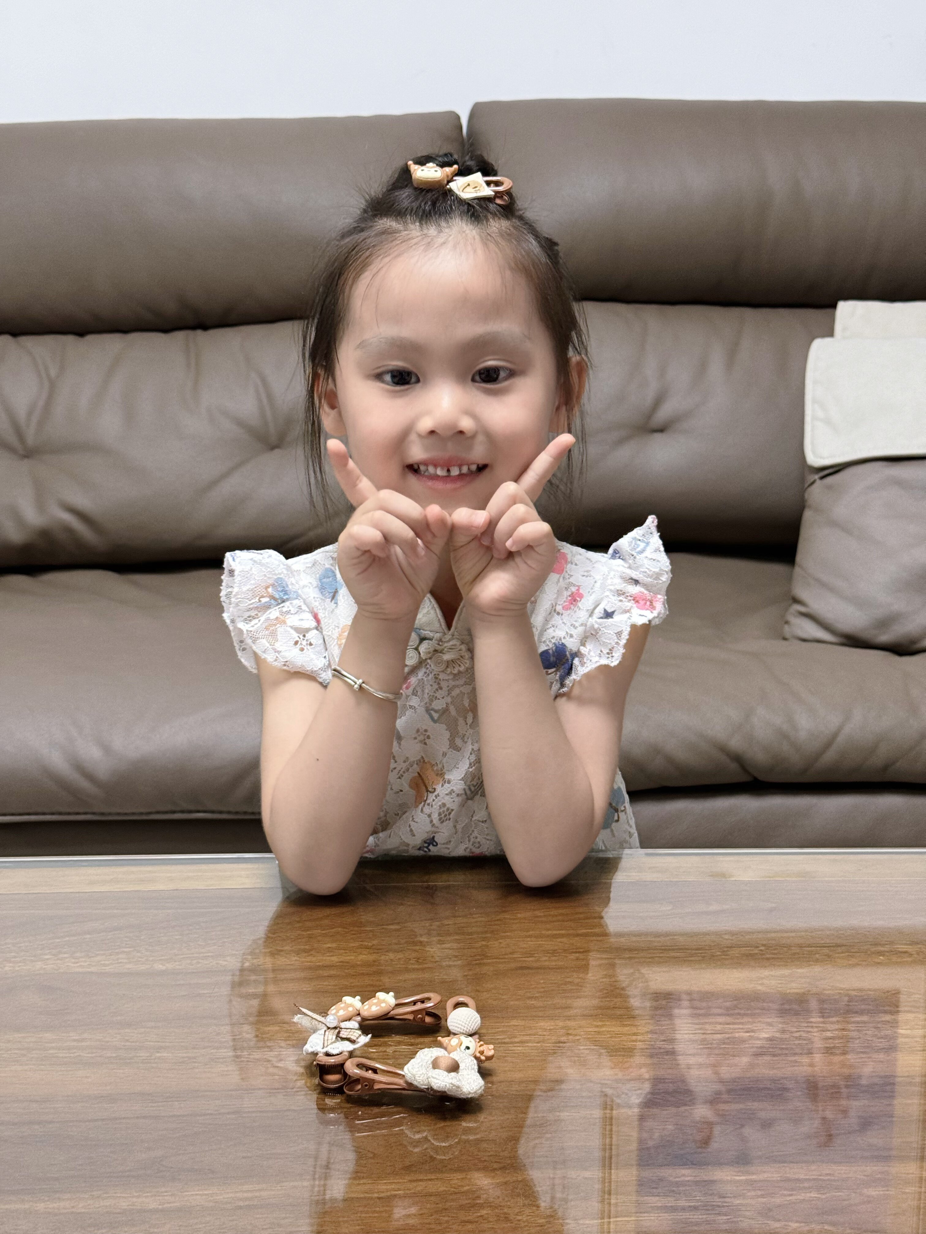 儿童发夹小女孩前额刘海碎发夹女童宝宝bb夹2024新款奶咖发卡发饰