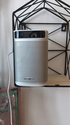 一个月体验:极米无屏电视Play和Play特别版都有什么细节上的区别，哪个好