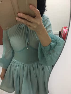 大家好！我是海外客户。谢谢你的客户服务在寄给我之前检查所有的货物，因为我不能退货。我喜欢你发给我的所有产品！非常感谢你！ 这件衣服的质量特别好！