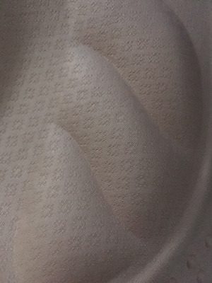 趁着这次双十一活动,一下子买了五件,够穿很久了。看到新的内衣很开心,这款简单的一直在穿,挺舒服,质量很好,没发现褪色和变形 趁着这次双十一活动,一下子买了五件,够穿很久了。看到新的内衣很开心,这款简单的一直在穿,挺舒服,质量很好,没发现褪色和变形