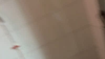 质量还不错，但是还没穿，不知道会不会容易掉！