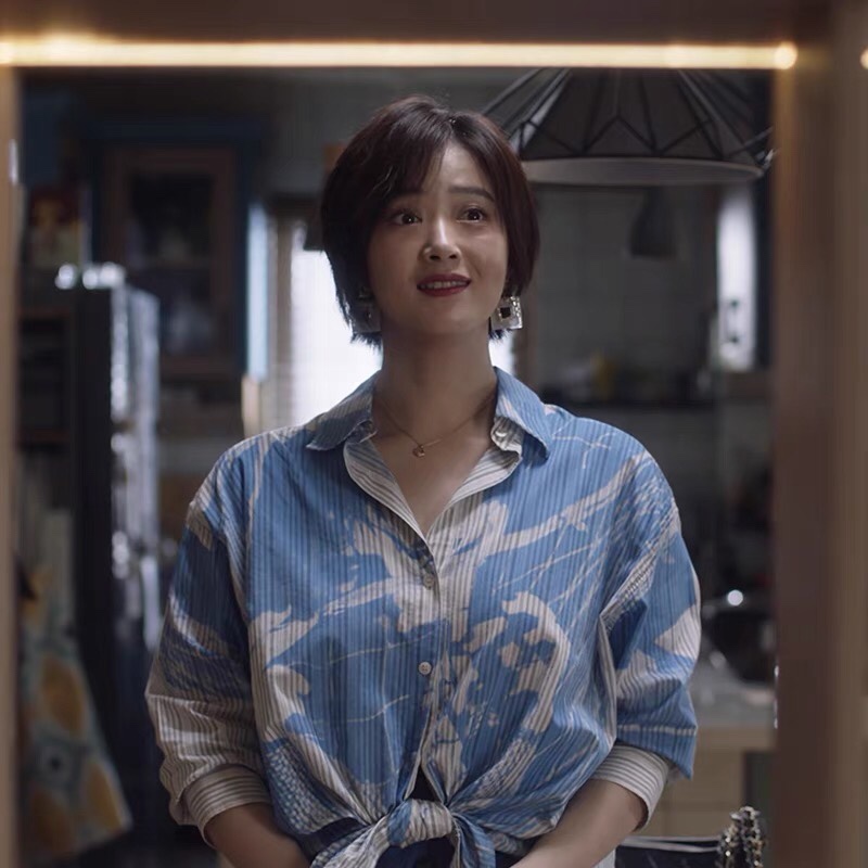 小舍得蒋欣田雨岚同款蓝色扎染衬衣女韩版宽松复古条纹衬衫上衣