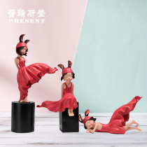 Cartoon red girl decoration Girl room decoration decoration Window display props Small decoration Gift gift