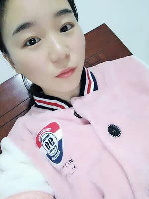 很合适大小，，，颜色也好看，，质量更不用说，，，双十二买的比平时便宜个十元钱，，总之很不错