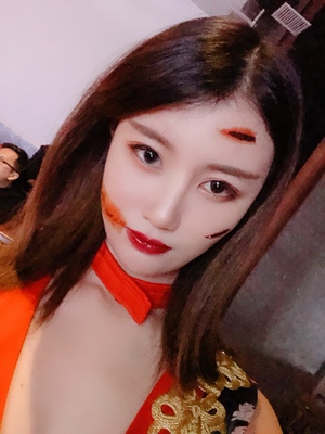 买来过万圣节玩滴!个人觉得还蛮好看滴! 买来过万圣节玩滴!个人觉得还蛮好看滴!