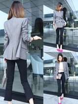 Suit Jacket Womens Spring and Autumn design sense niche Korean slim suit Lady jacket chic Net red plaid French