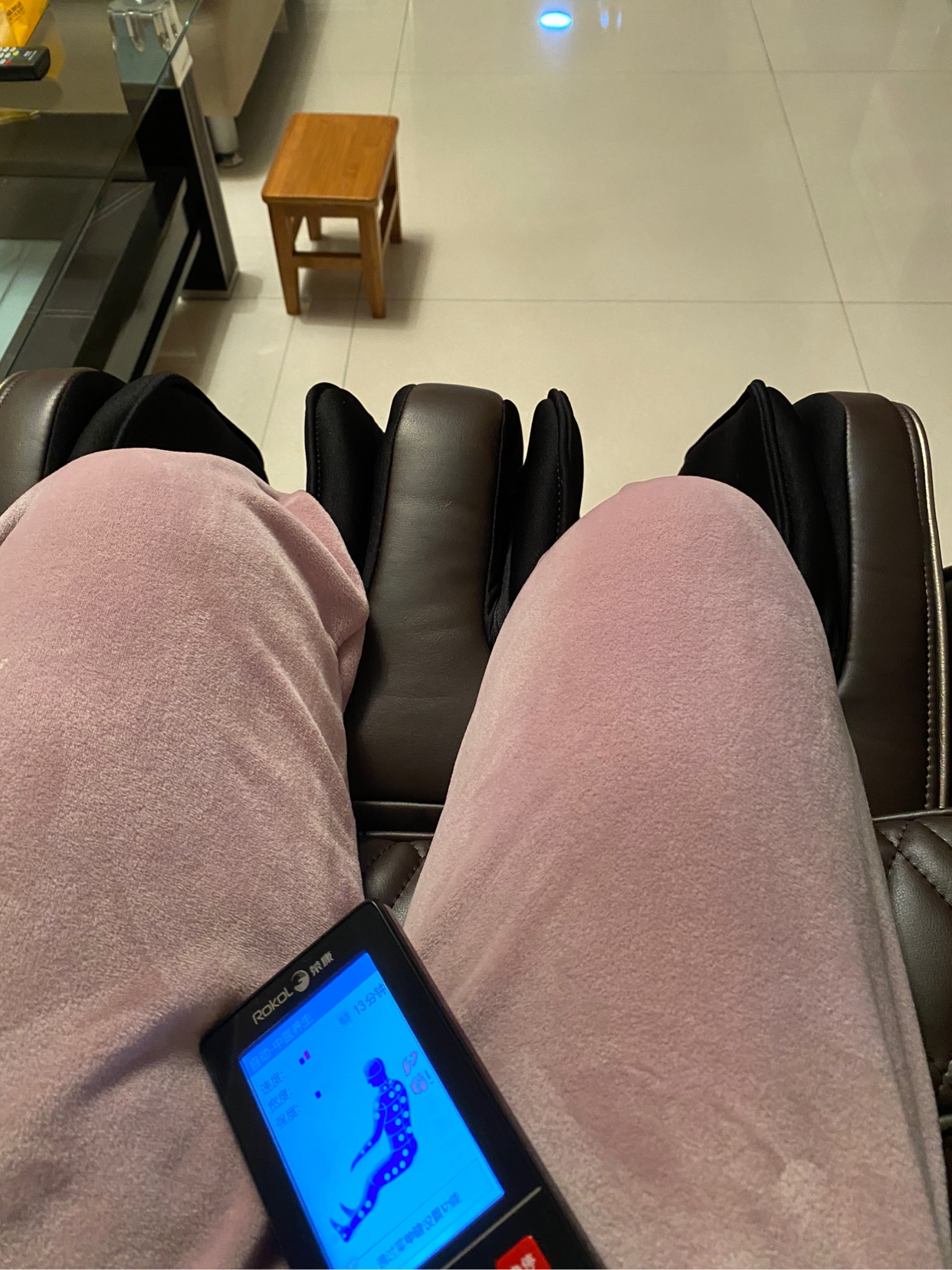 真实评测：荣康RK7900按摩椅怎么样呢？质量差还是好呢？