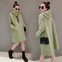 European station long clothes women loose 2021 Spring and Autumn New Fashion long sleeve loose knee hooded sweater skirt tide
