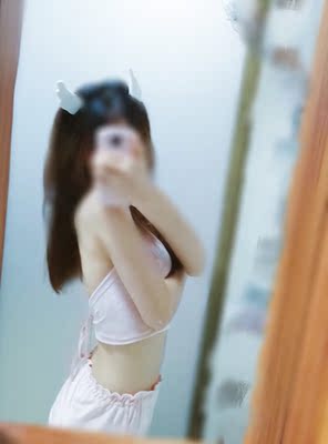 宝贝收到啦 感觉还不错比较喜欢 带子对我来说有点长 不过不影响什么 上身也非常好看 值得推荐 宝贝收到啦 感觉还不错比较喜欢 带子对我来说有点长 不过不影响什么 上身也非常好看 值得推荐