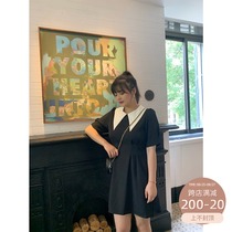 Wang Grape slightly fat mm large size Hepburn style doll collar dress 2020 new waist thin black skirt