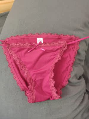 首先肯定一下卖家服务态度很好,咨询的问题都得到了解答。前天拍下的,今天就已经收到货了。衣服质量好,手感舒适,上身效果也很好,很修身。颜色和网上图片基本没有色差,而且这个价格能买到这样的内衣,性价比真的挺高!还会再来。 首先肯定一下卖家服务态度很好,咨询的问题都得到了解答。前天拍下的,今天就已经收到货了。衣服质量好,手感舒适,上身效果也很好,很修身。颜色和网上图片基本没有色差,而且这个价格能买到这样的内衣,性价比真的挺高!还会再来。