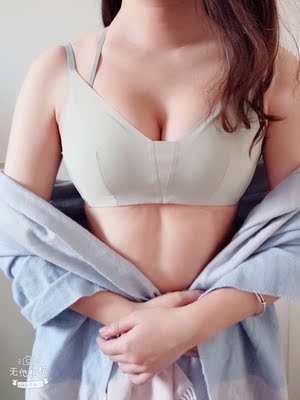 内衣的聚拢效果不错，尺码刚好合适。穿着也很舒服，不错哟。