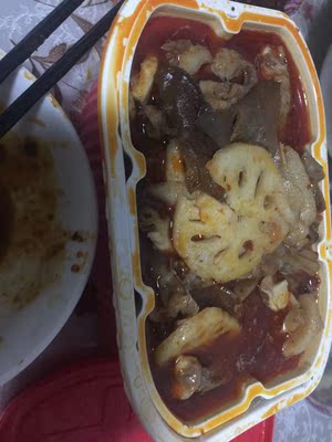 好吃,地道的川味火锅,这样包装也很方便携带,而且价格也太实惠了吧……比以前买的别牌子都好吃多了,跟店里的味道一样。 好吃,地道的川味火锅,这样包装也很方便携带,而且价格也太实惠了吧……比以前买的别牌子都好吃多了,跟店里的味道一样。