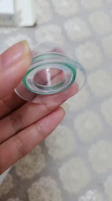 这款乳头矫正器不论是外观还是质量都挺好的，而且没有一丁点味道，值得购买！而且携带方便，且包装干净，卫生！