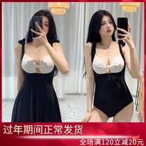 Net red 2021 new black and white skirt swimsuit women hot spring vacation one-piece swimsuit slim sexy gathering bikini