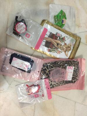 12.12拍现在才到不久，海外购物就是那么久，就来给个评吧! 一次买多件，质量是预期，没色差，尺码可以，物流可以，还有赠品哦。可以再购哦！