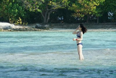 三套泳衣非常的好，就是没注意颜色单一了。